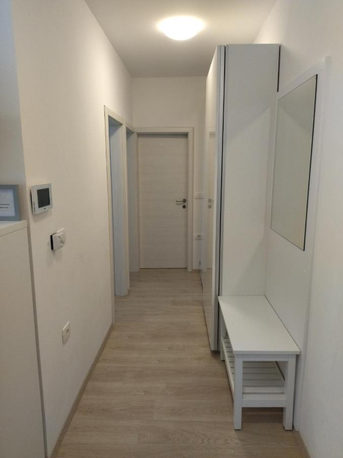 Apartments B&M Sežana Buitenkant foto